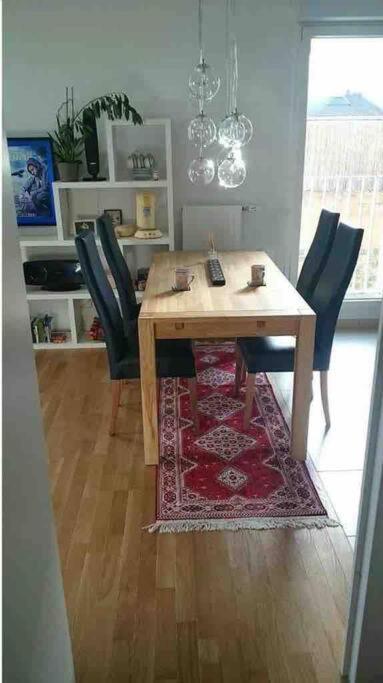 Cozy & Quiet Getaway Just 300M From Paris With Free Private Parking Lägenhet Gentilly Exteriör bild